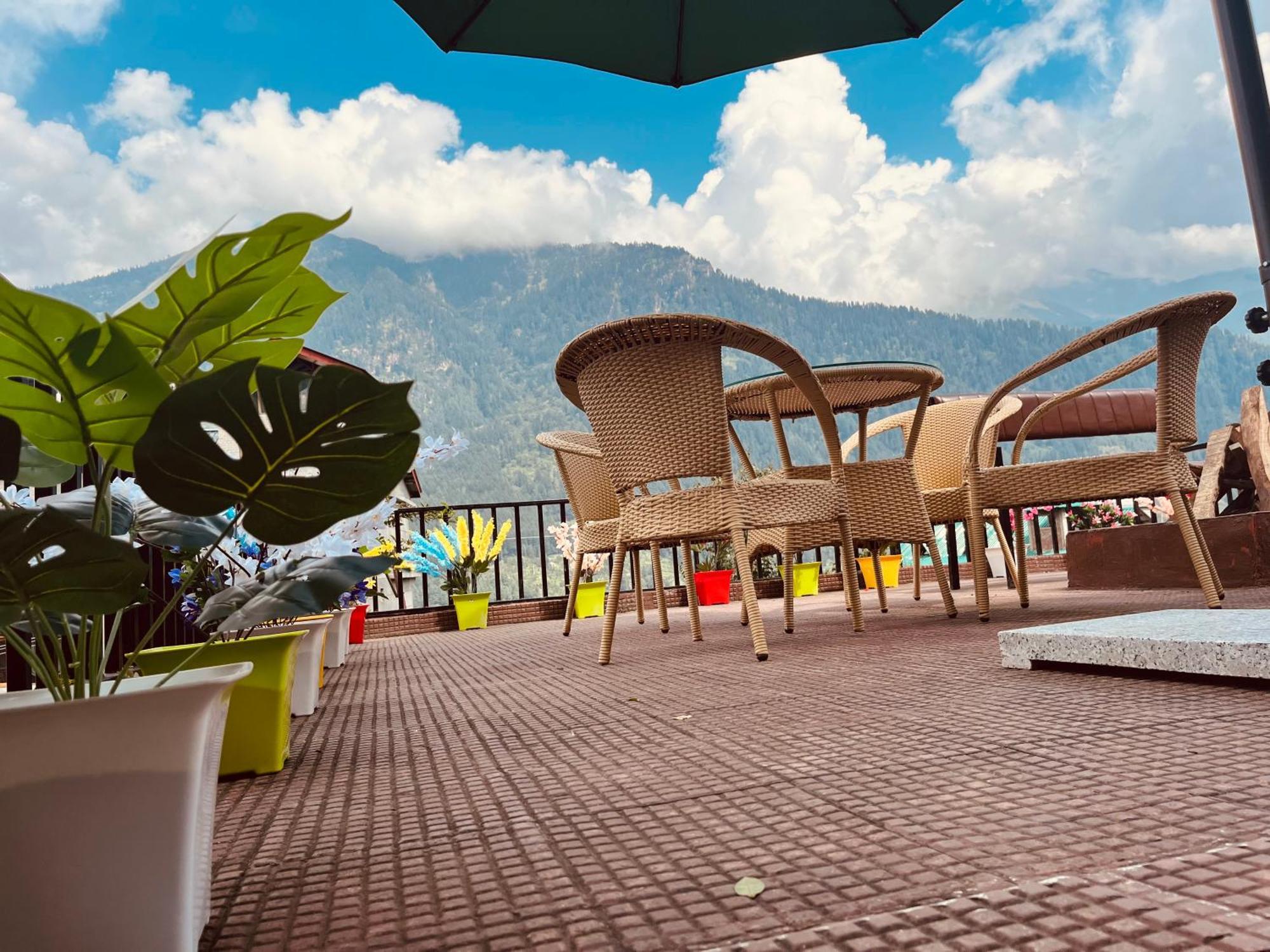 Nature Valley View Resort Manali 2 Bedrooms Luxury Cottages And Valley View Eksteriør billede